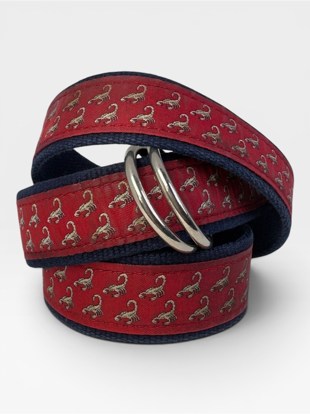 Vineyard Vines Men's Red Scorpion Pattern Webbing D-Ring Belt - Picture 2 of 5